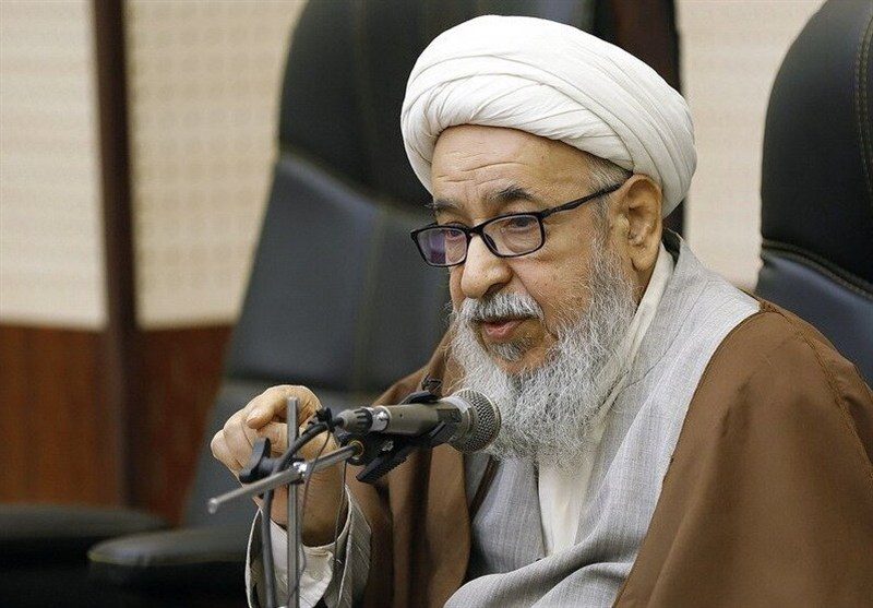 ملت ایران در کنار رهبر انقلاب بر دل دشمن وحشت انداخته است