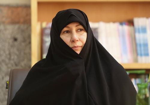حضرت زینب(س)، بانویی مسأله شناس و آگاه به زمانه و دارای قدرت مدیریت بحران و بصیرت است